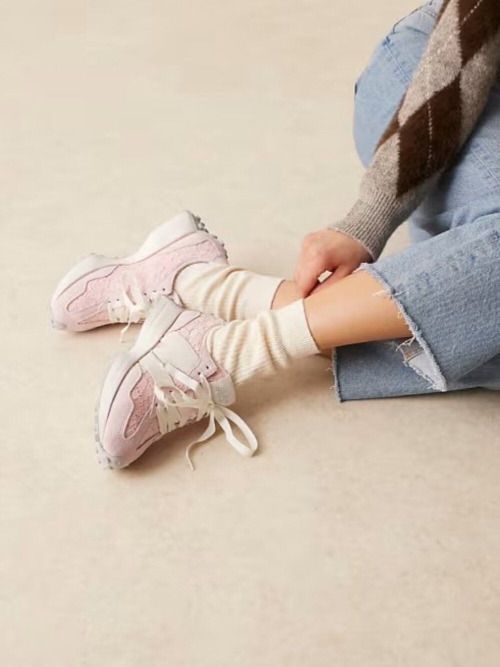 New Balance 327 Sneakers - Picture 7 of 15